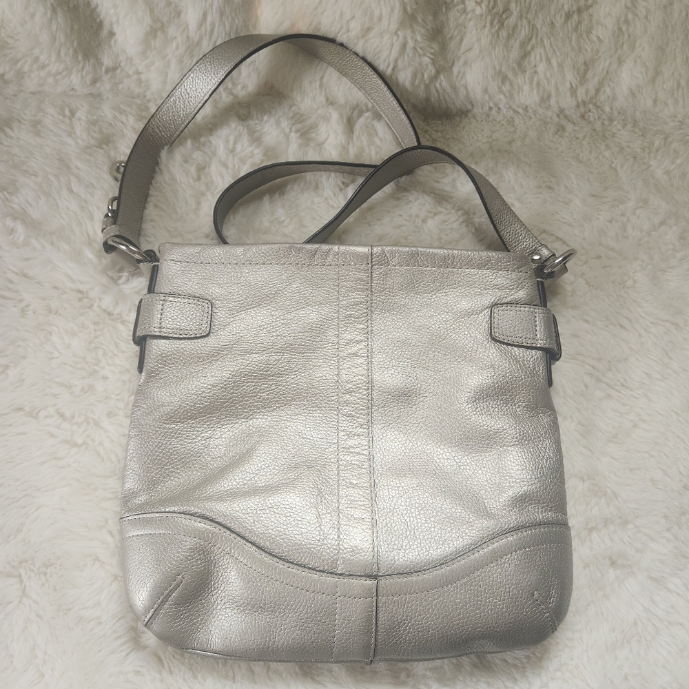 Coach Chain Duffle Crossbody Metallic Silver Pebbled Leather - Picture 3 of 14
